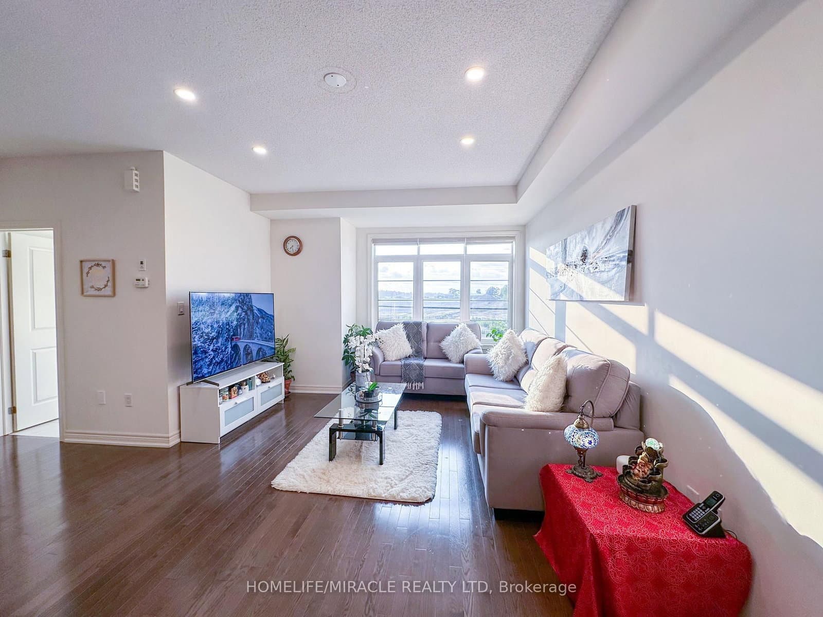 58 Fruitvale Circle - Image 3