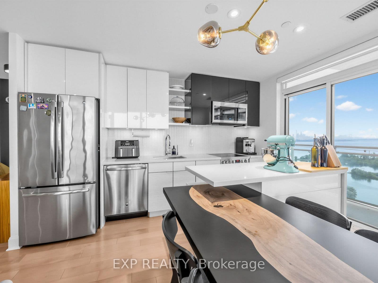 33 Shore Breeze Drive, Unit 1910 - Image 4