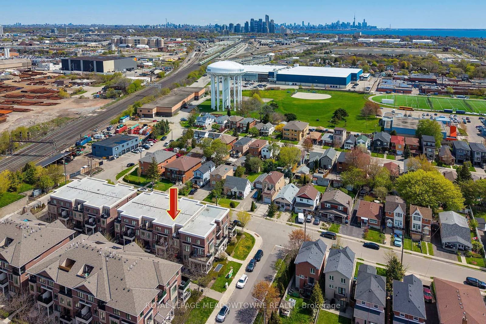 10 Carnation Avenue, Unit 19 - Image 3