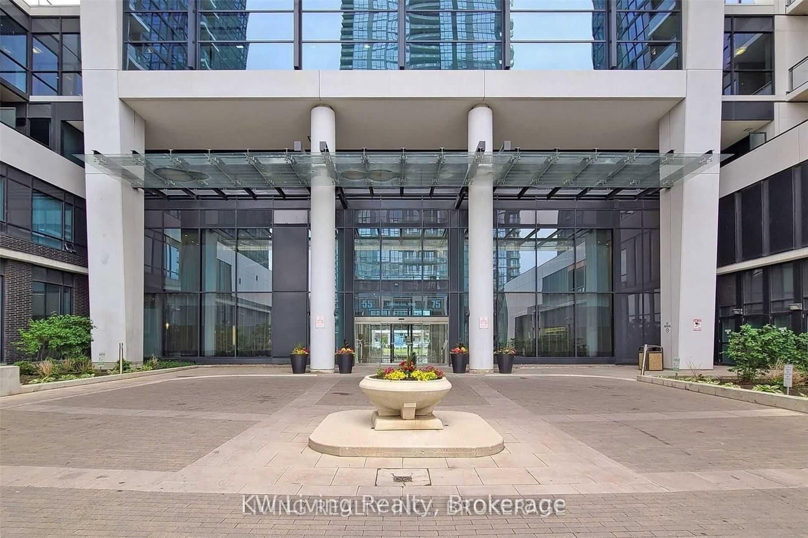 75 Eglinton Avenue W, Unit 1807 - Image 4