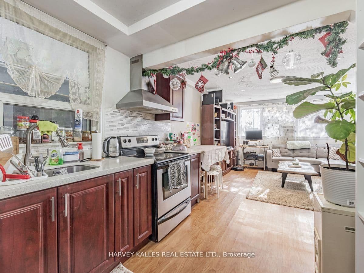 6 Carrington Avenue - Image 6