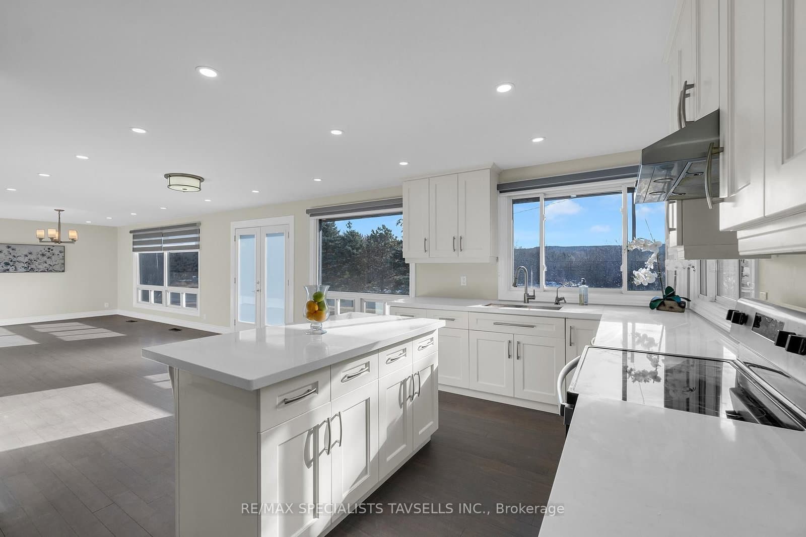 16045 Hurontario Street - Image 3