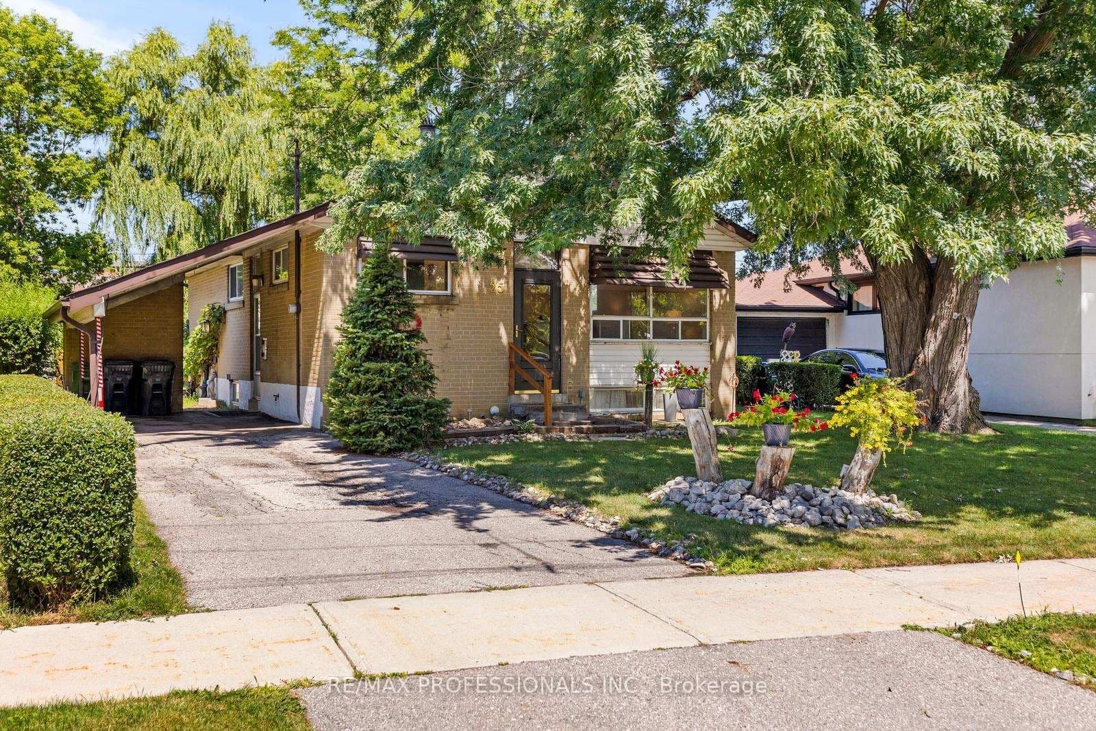 25 Hardwick Court - Image 1