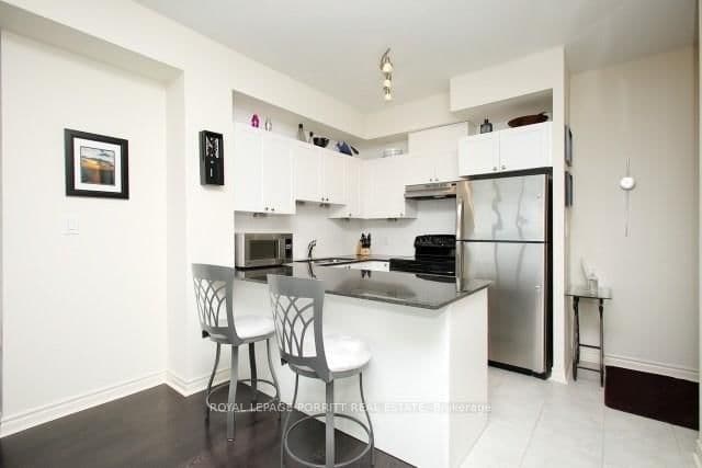 3865 Lake Shore Boulevard W, Unit 1109 - Image 4