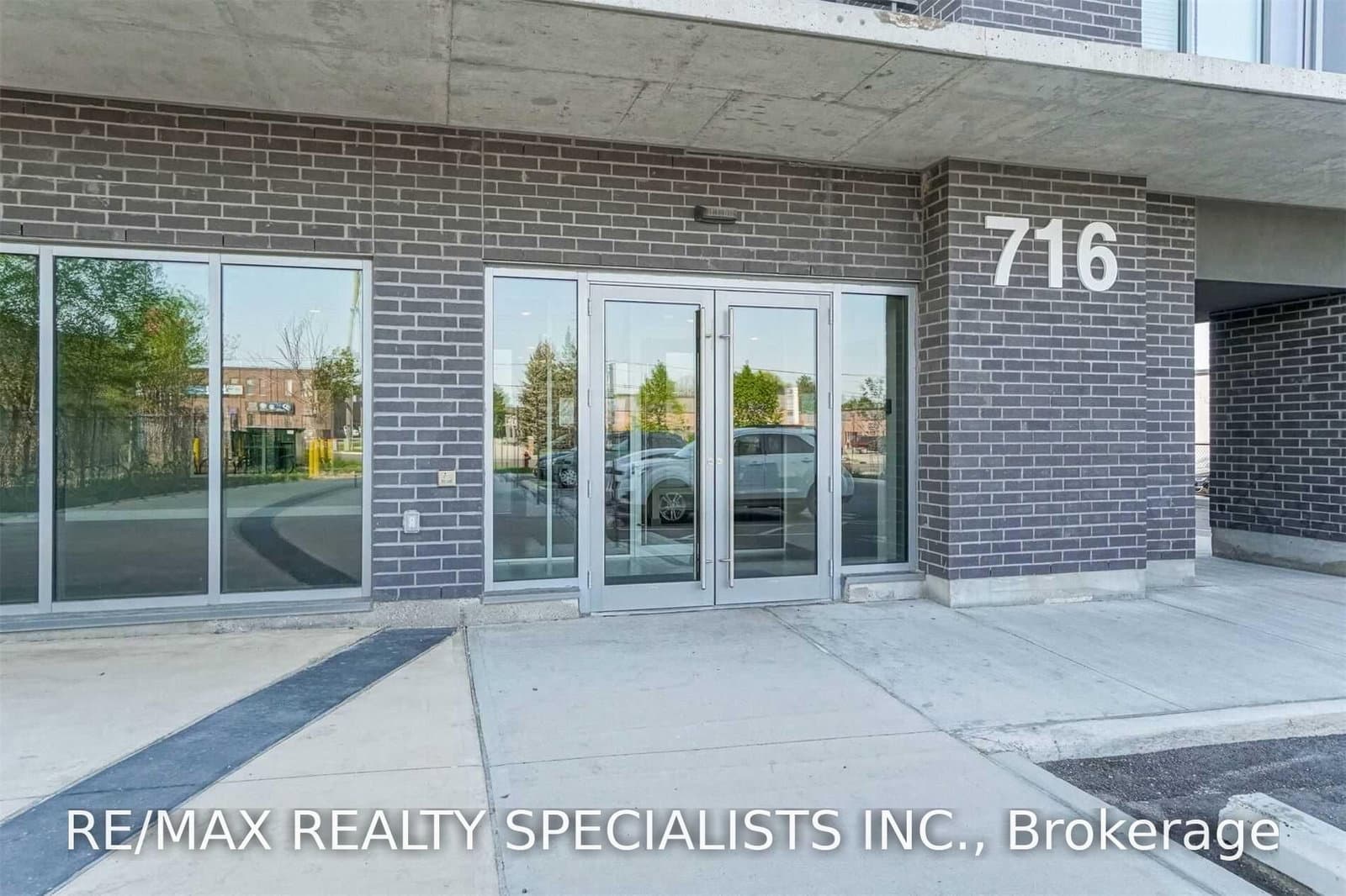 716 Main Street E, Unit 702 - Image 2