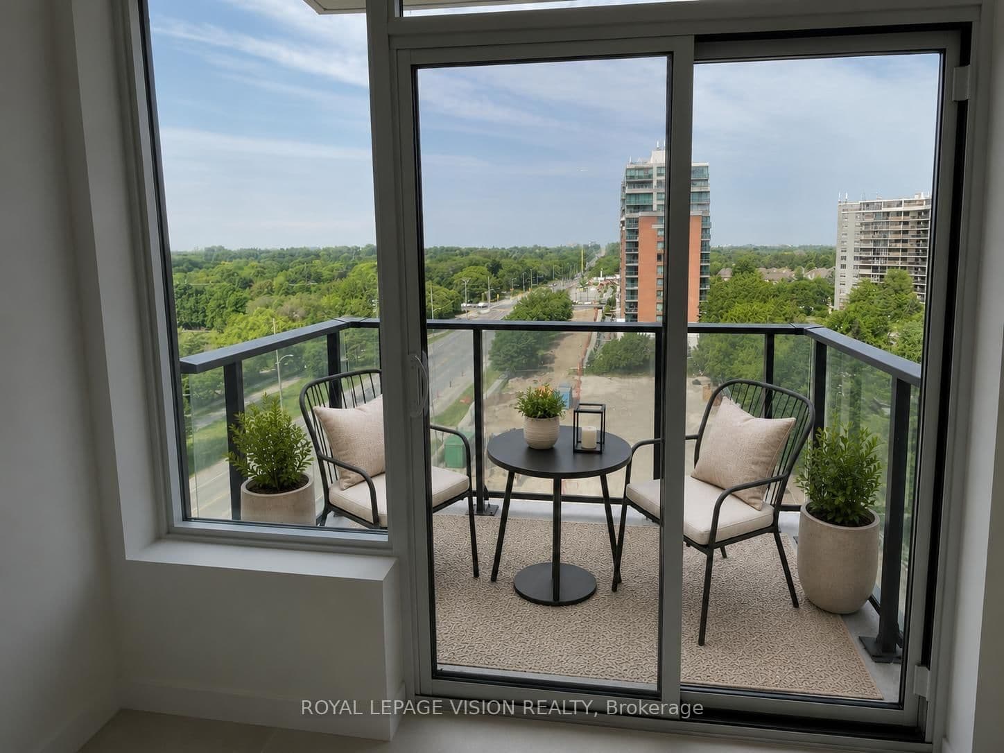 4010 Eglinton Avenue W, Unit 911 - Image 3