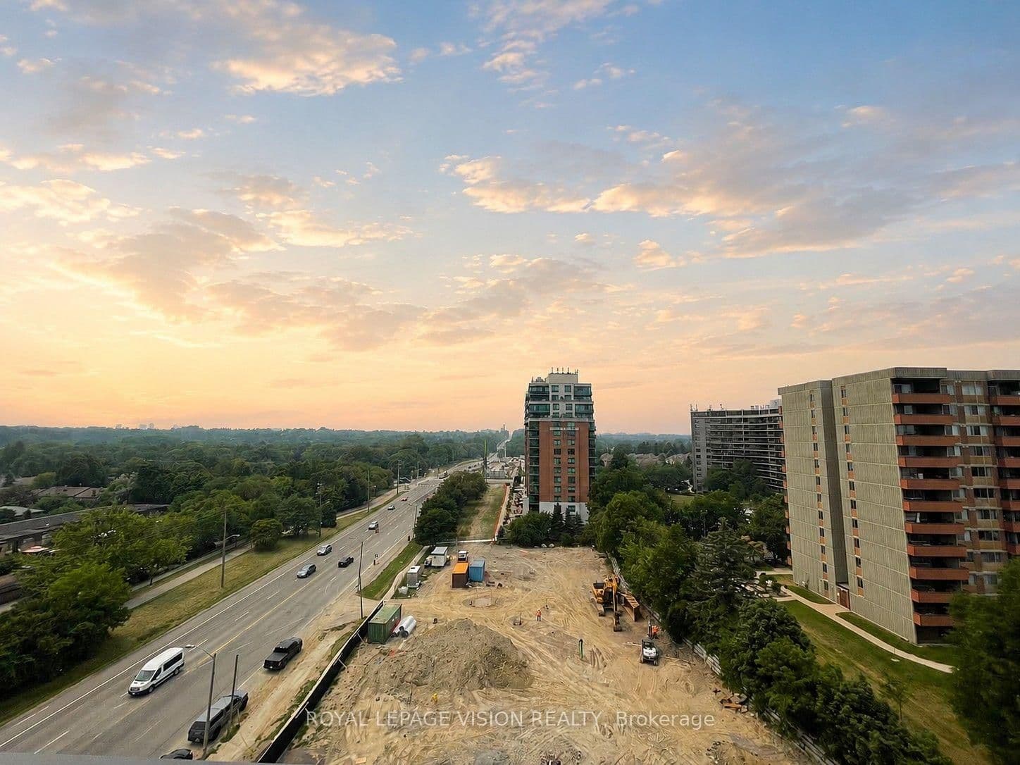 4010 Eglinton Avenue W, Unit 911 - Image 4