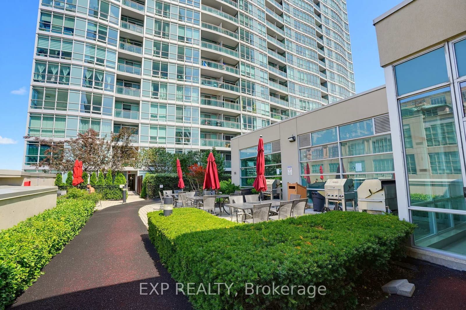 155 Legion Road N, Unit 813 - Image 2