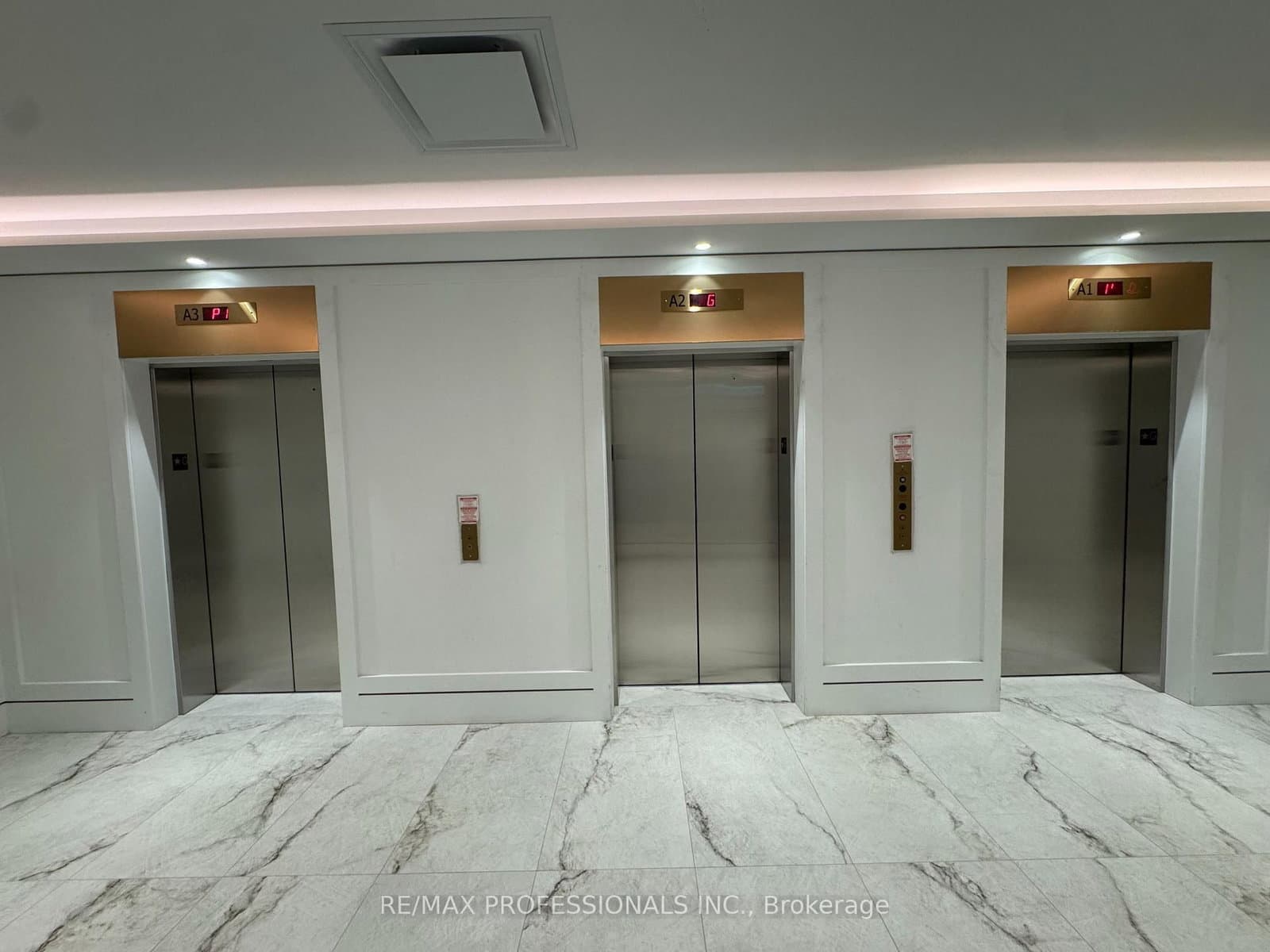 4010 Eglinton Avenue W, Unit 1011 - Image 5
