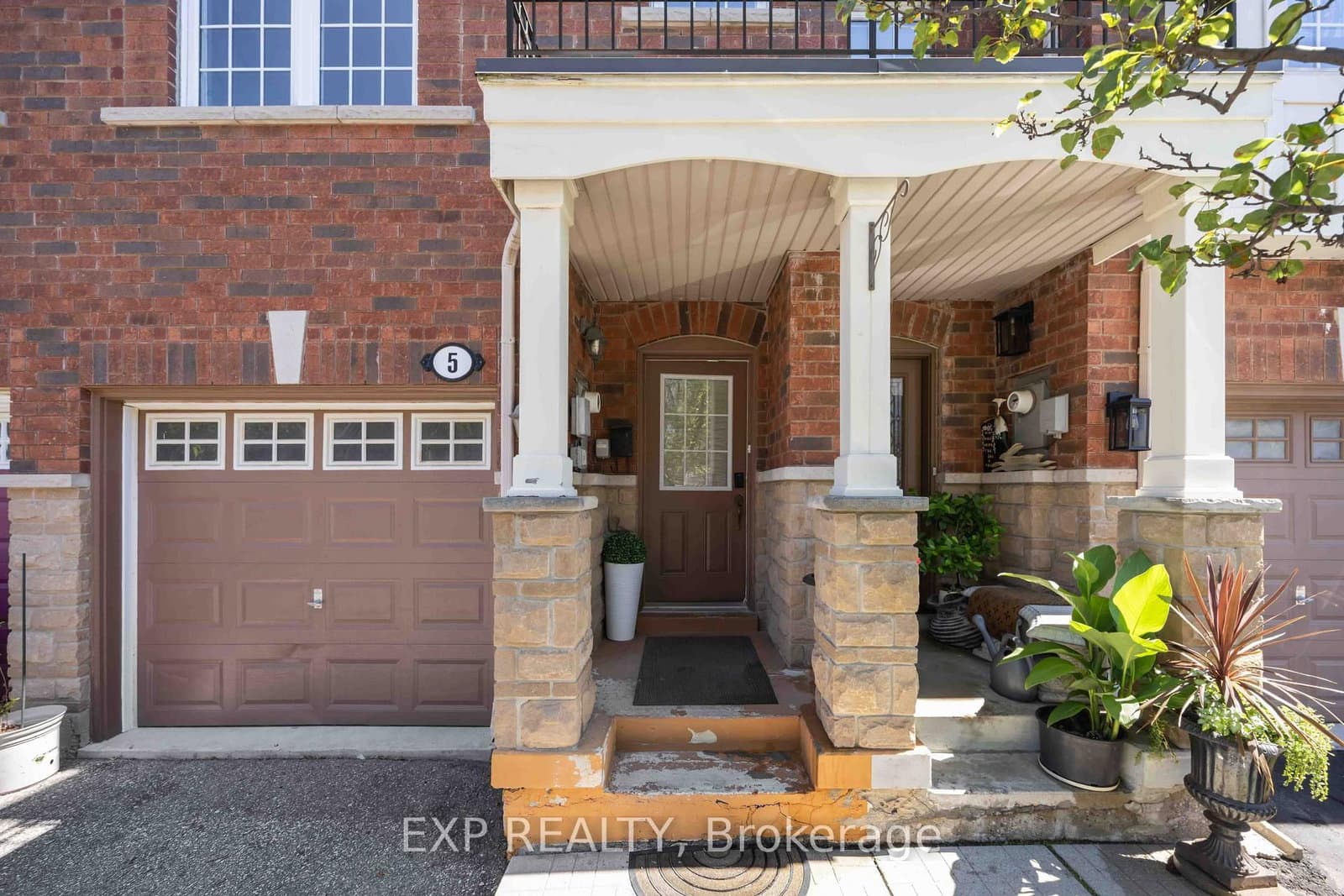 5 Garden Park Lane - Image 3