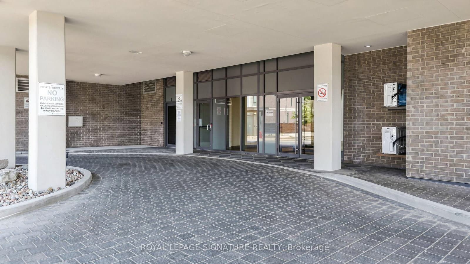 16 McAdam Avenue, Unit 403 - Image 3