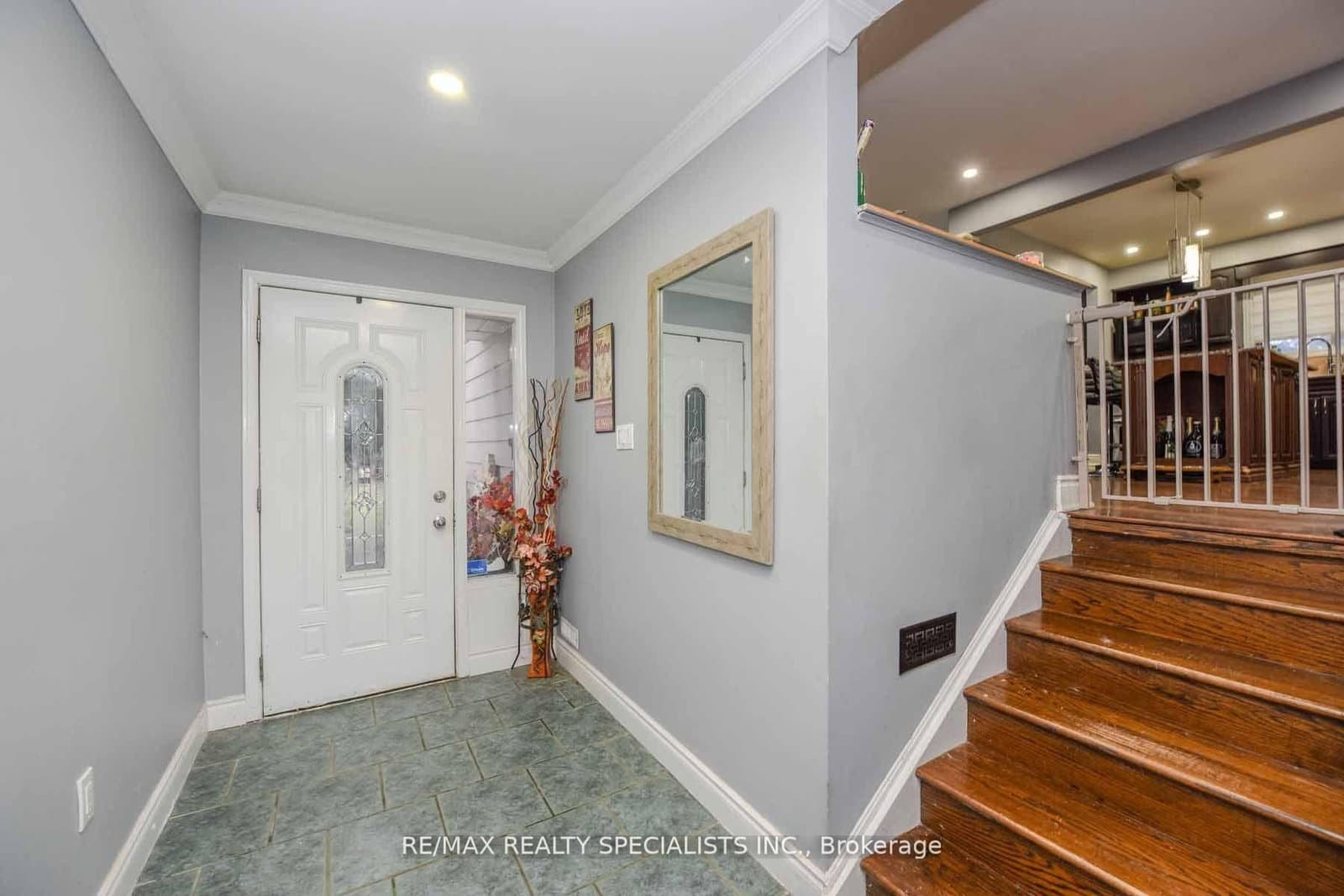 8136 Hornby Road - Image 4