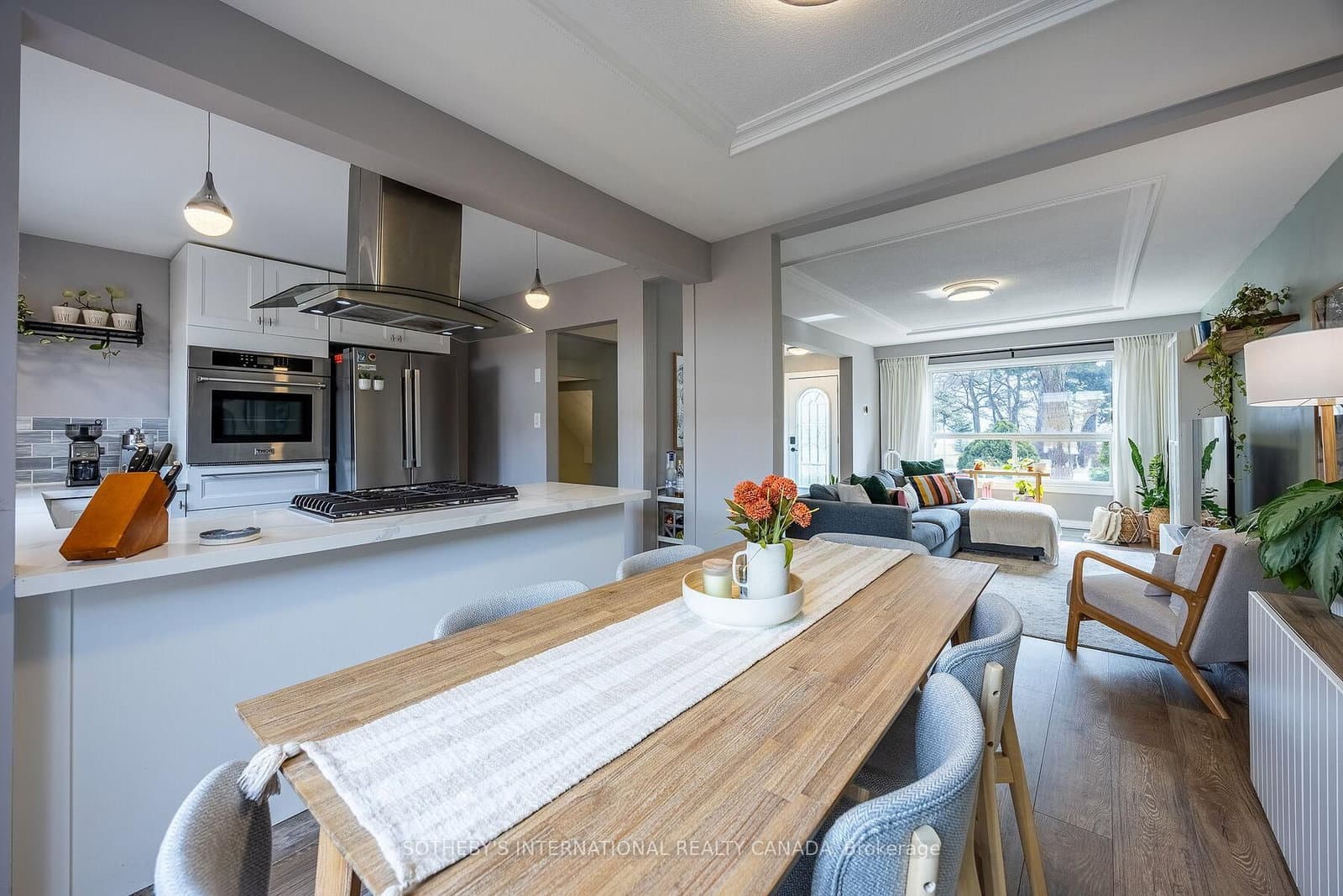 5475 Lakeshore Road, Unit 113 - Image 5