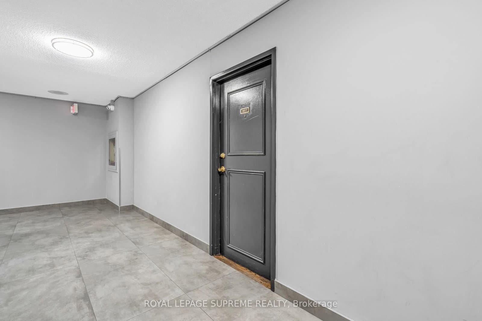 3590 Kaneff Crescent, Unit 1907 - Image 5