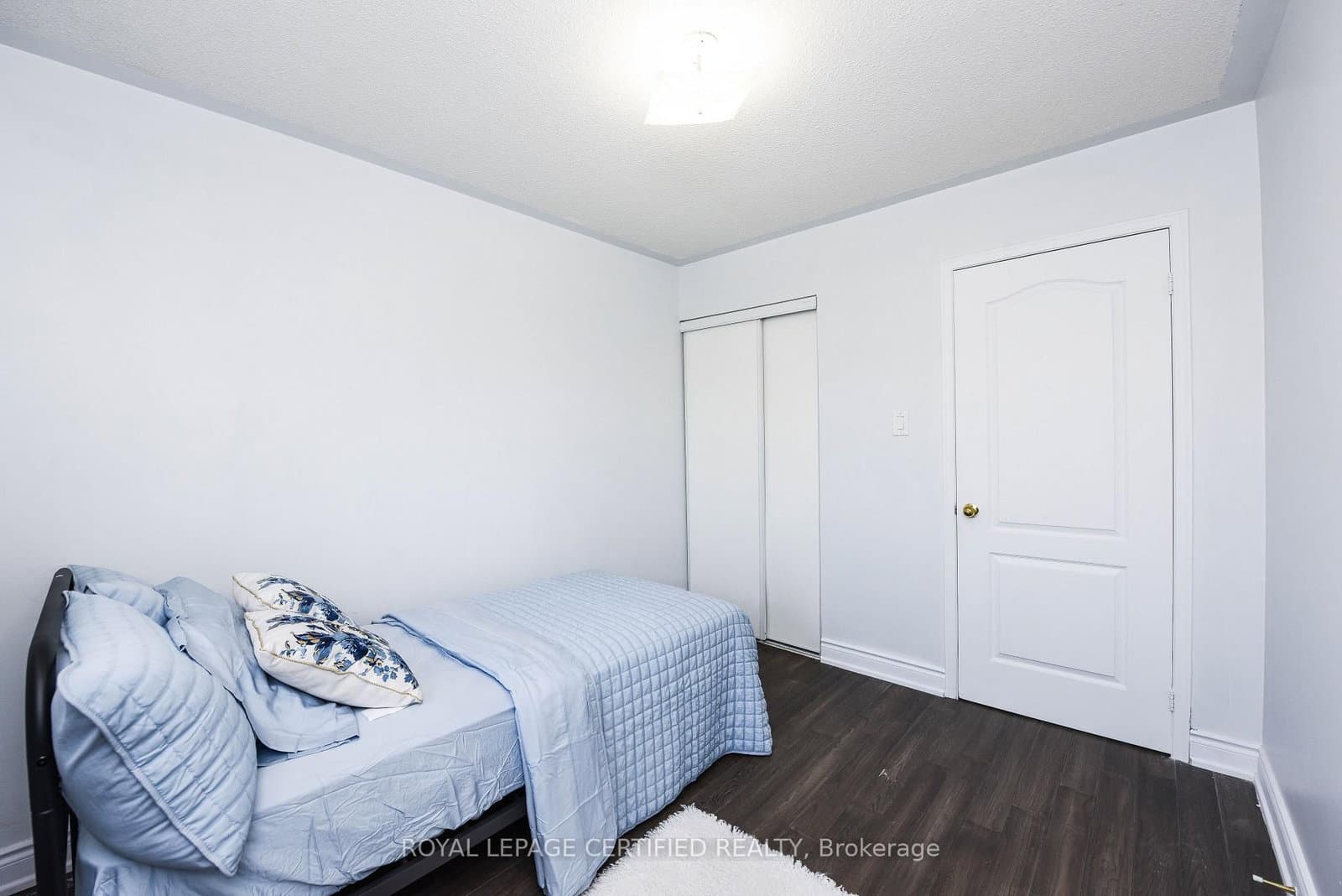 6037 Clover Ridge Crescent - Image 5