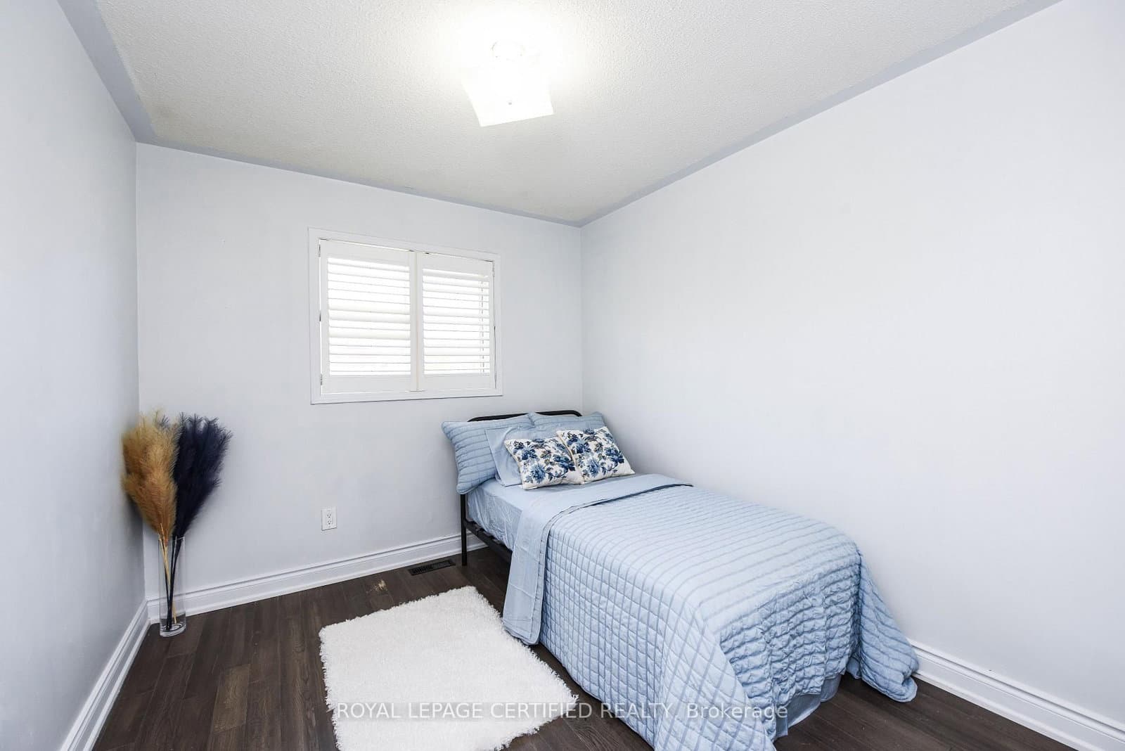 6037 Clover Ridge Crescent - Image 6