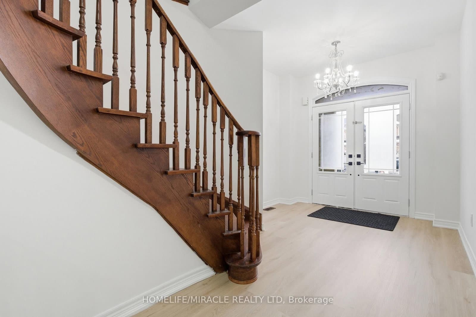 71 Skyvalley Drive - Image 2