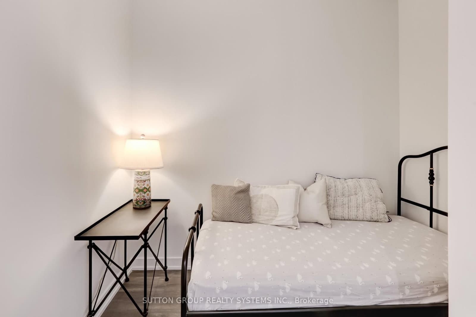 28 Ann Street, Unit 807 - Image 6