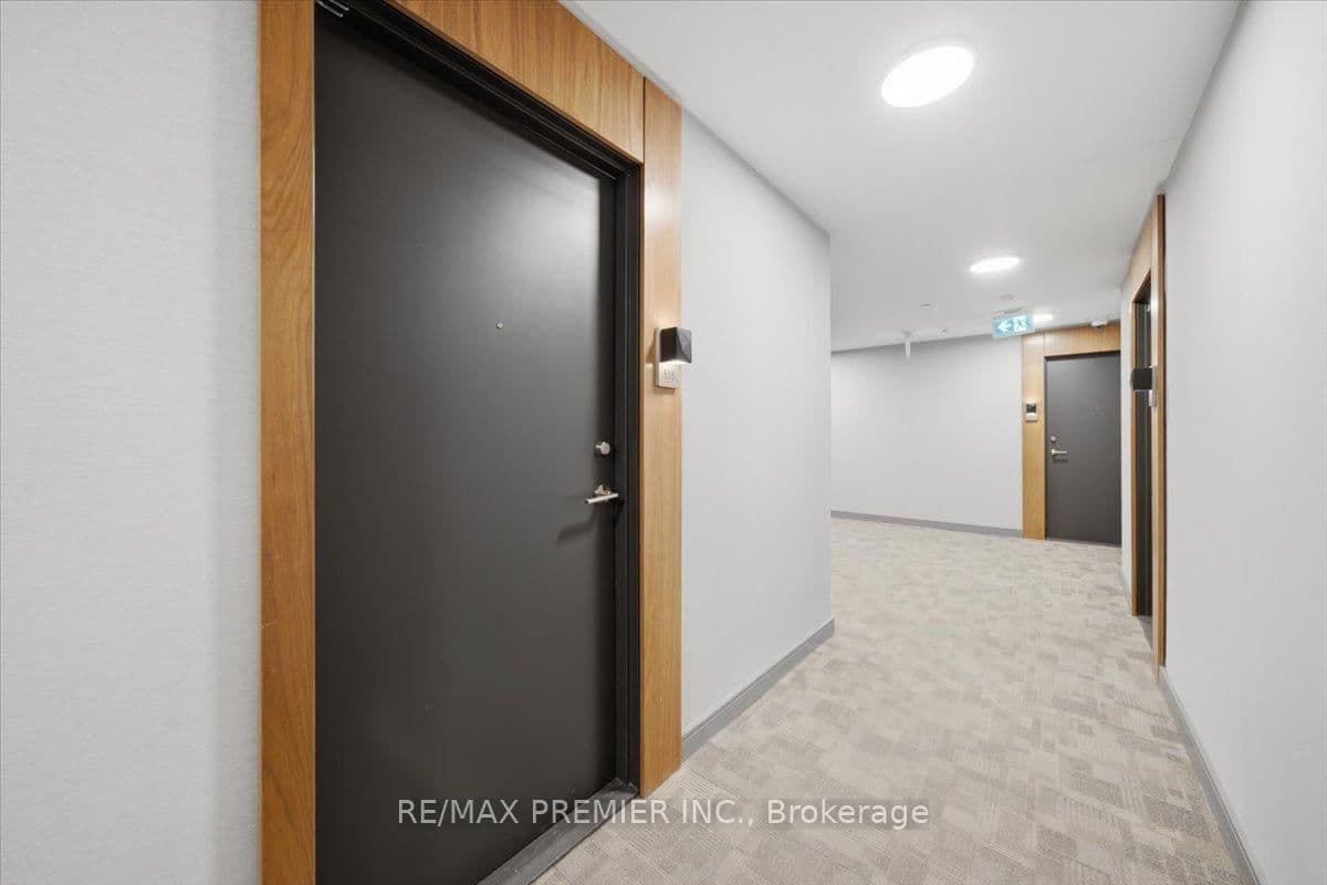 25 Neighbourhood Lane, Unit 515 - Image 2
