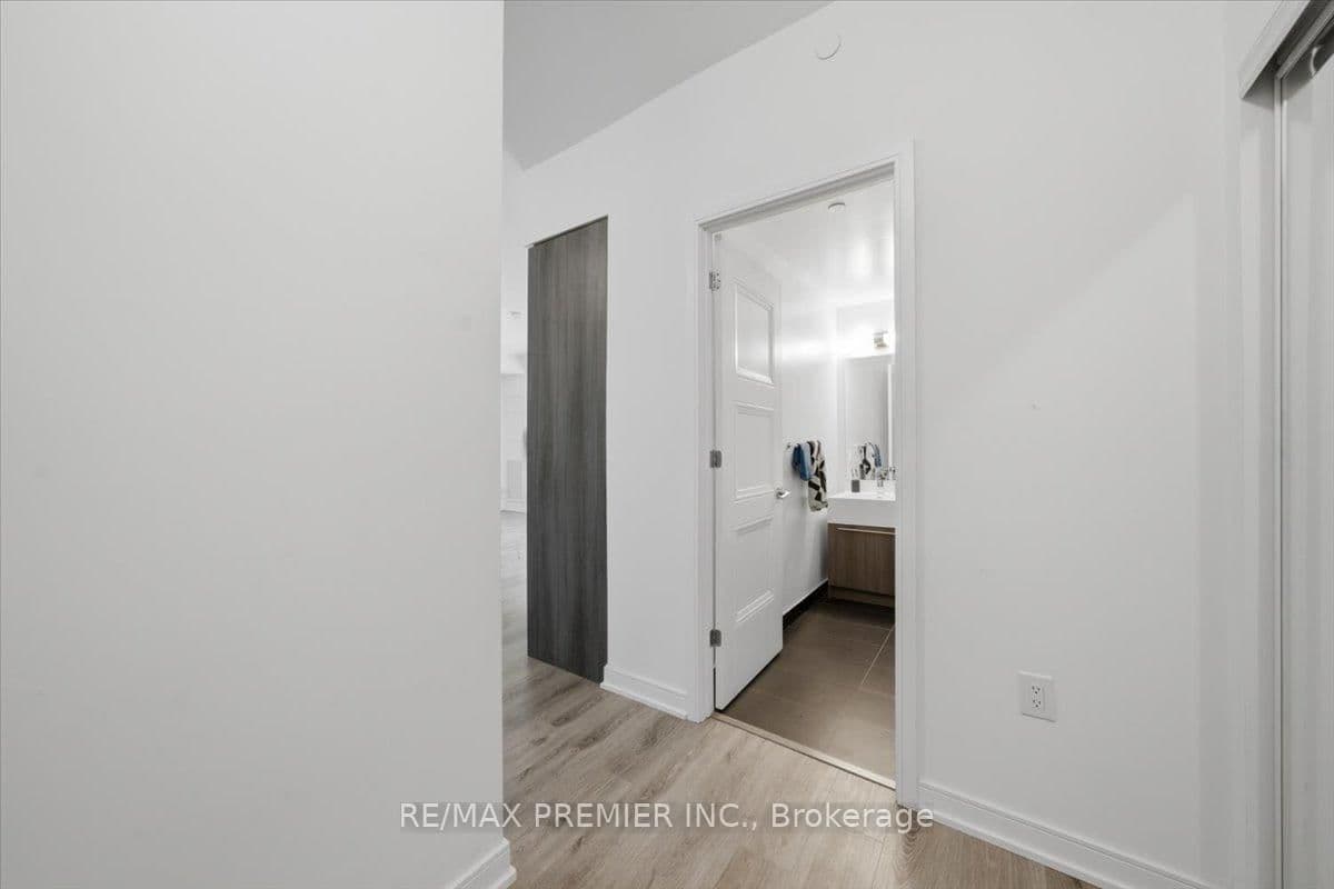 25 Neighbourhood Lane, Unit 515 - Image 5
