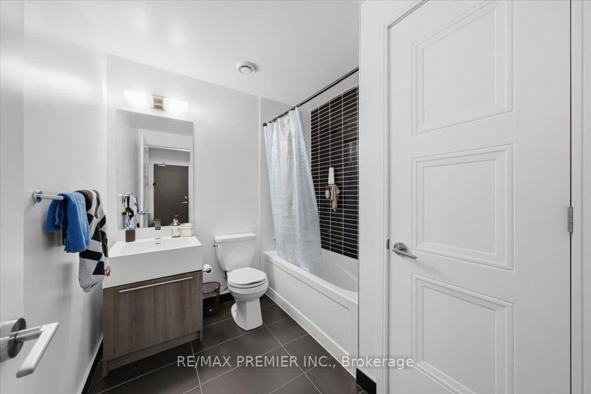 25 Neighbourhood Lane, Unit 515 - Image 6