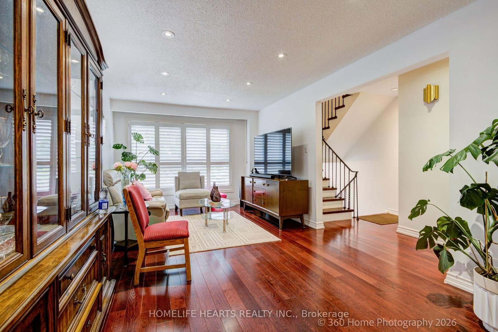 625 Rathburn Road, Unit 32 - Image 4