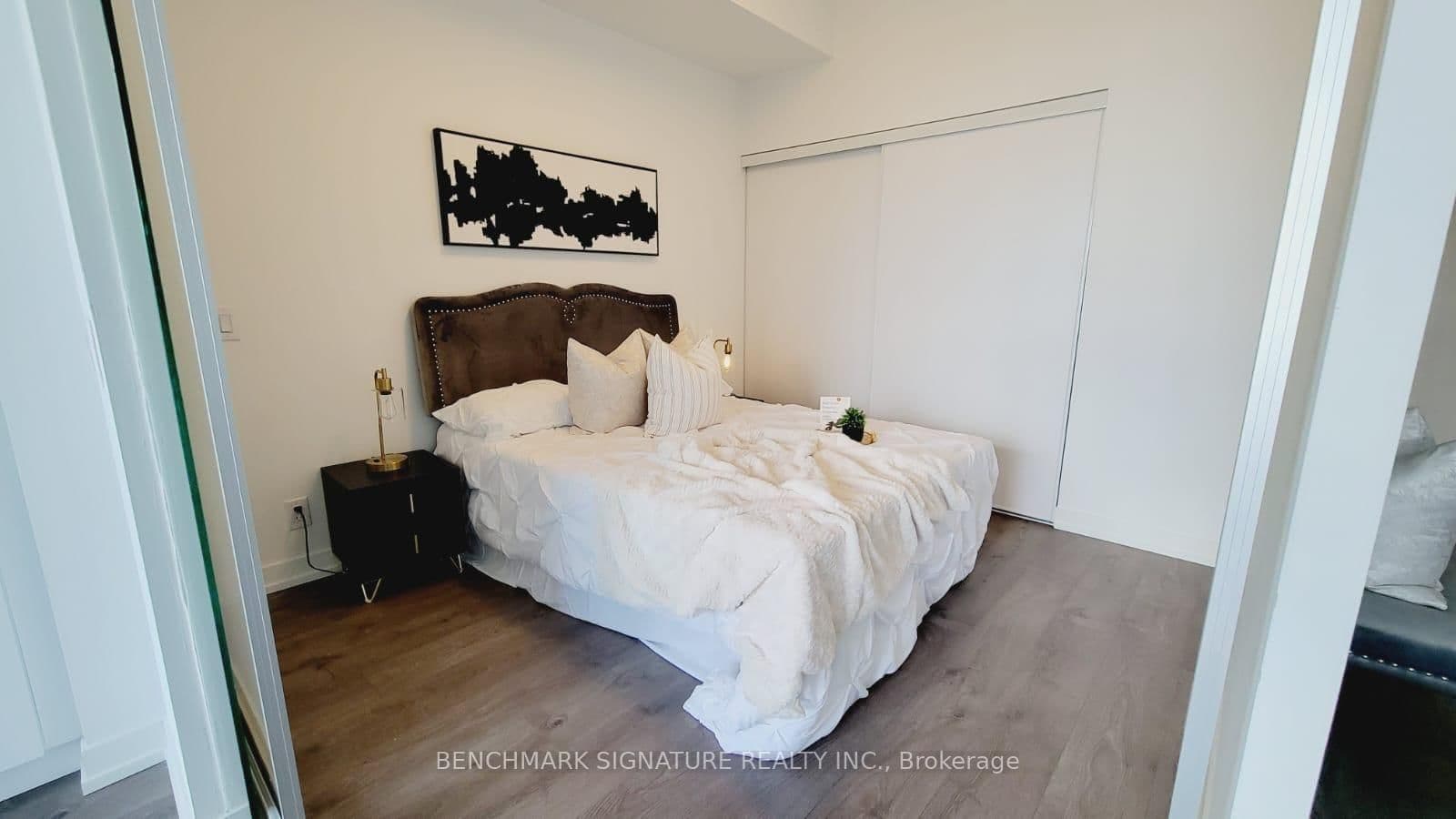 270 Dufferin Street, Unit LPH 18 - Image 6