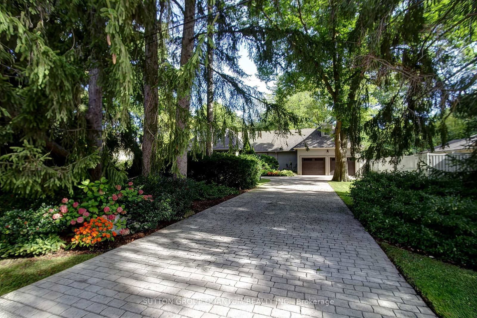 1391 Queen Victoria Avenue - Image 2