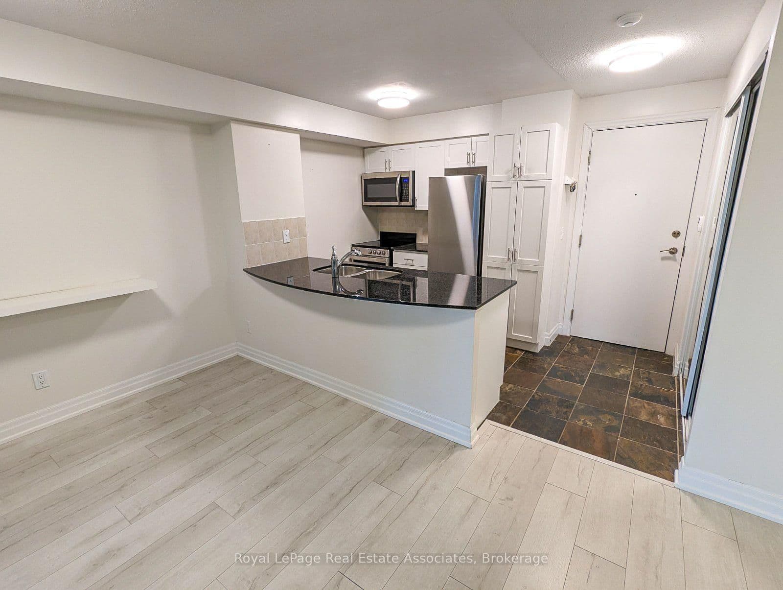 2121 Lake Shore Boulevard W, Unit 509 - Image 2