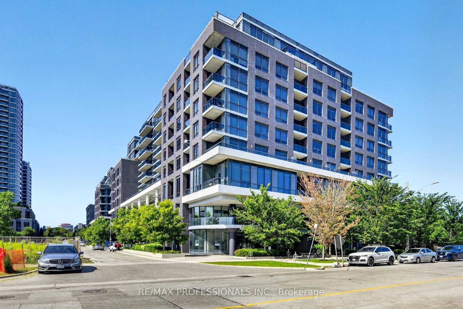 10 Gibbs Road, Unit 406 - Image 1