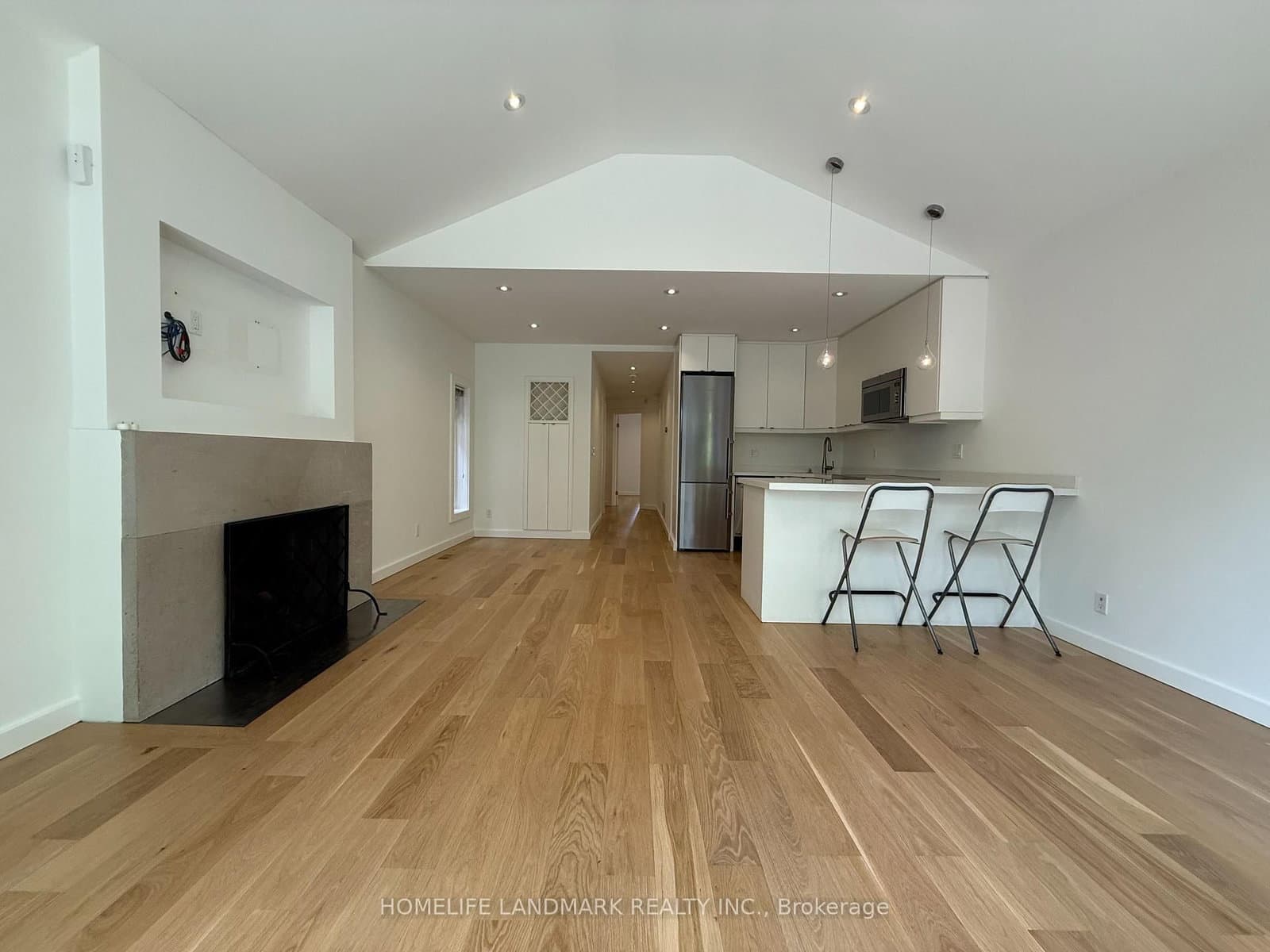 1-80 Rockwell Avenue - Image 3