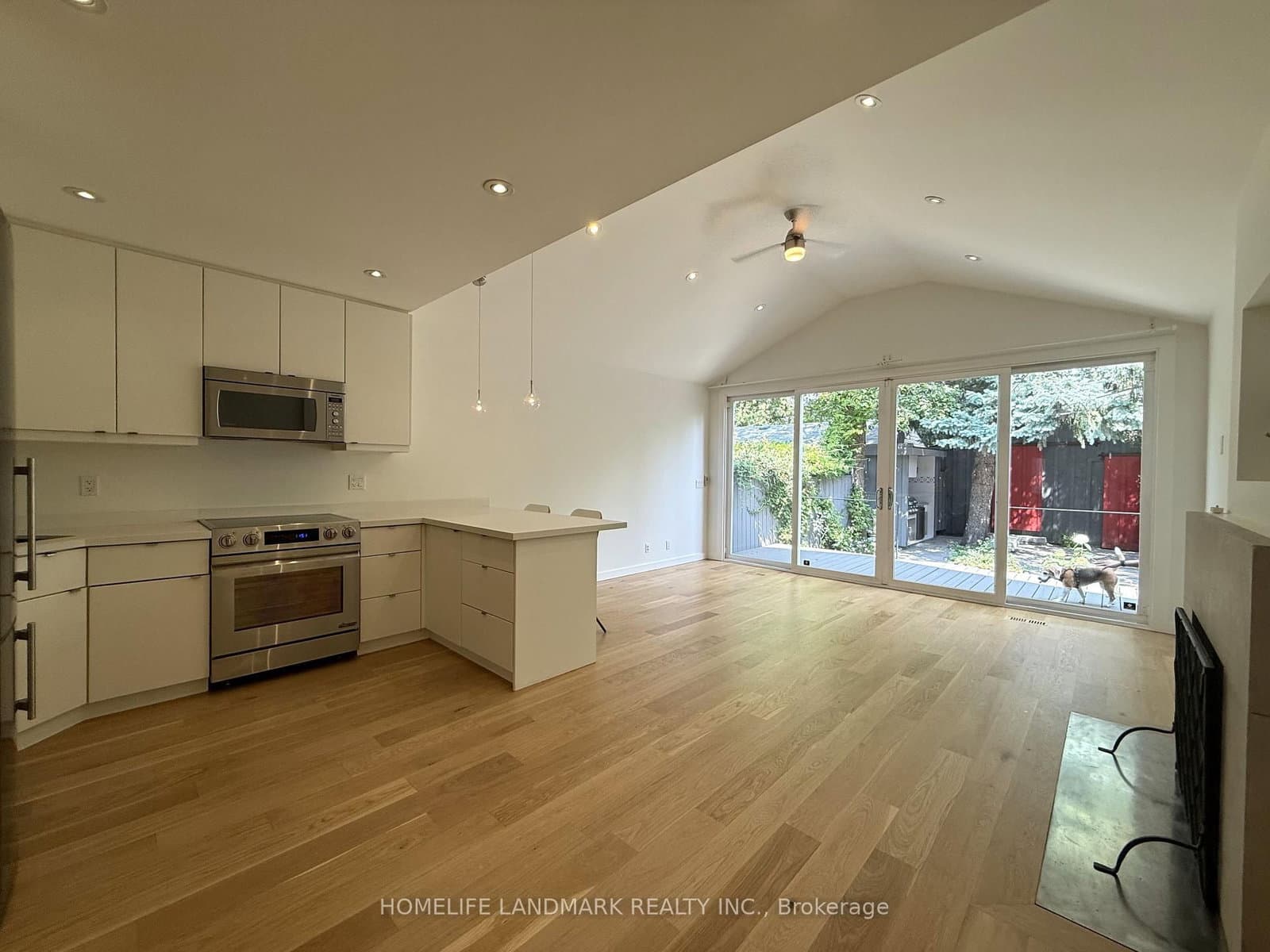 1-80 Rockwell Avenue - Image 4