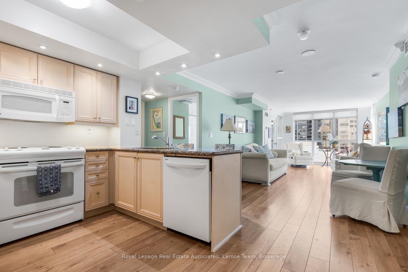 3 Marine Parade Drive, Unit 2101 - Image 3