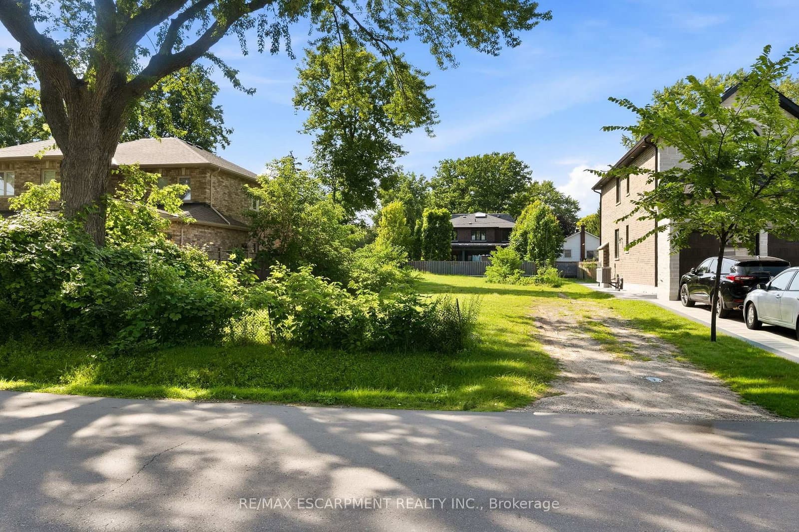 75 Troy Street - Image 4
