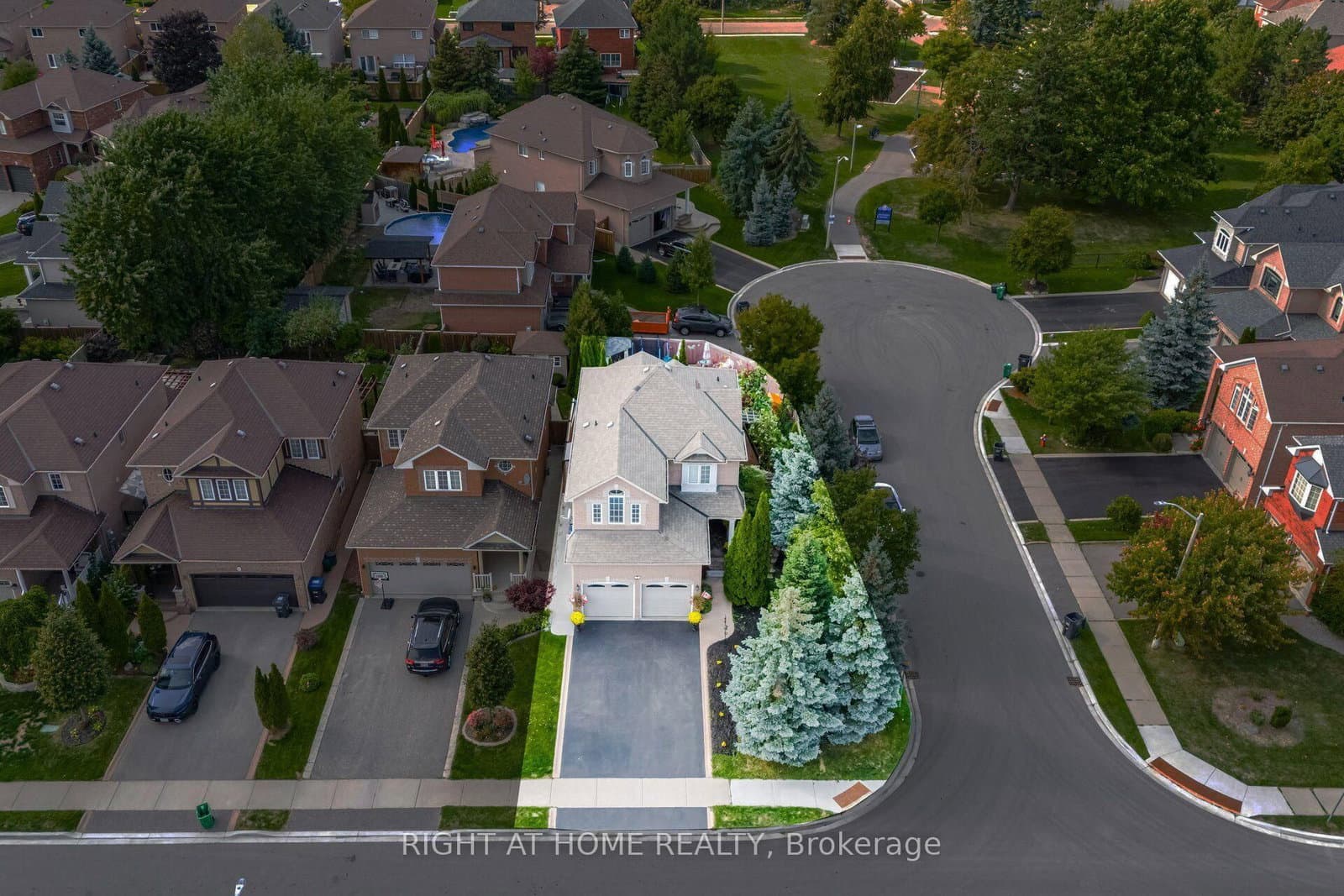 2 Melrose Gardens - Image 2