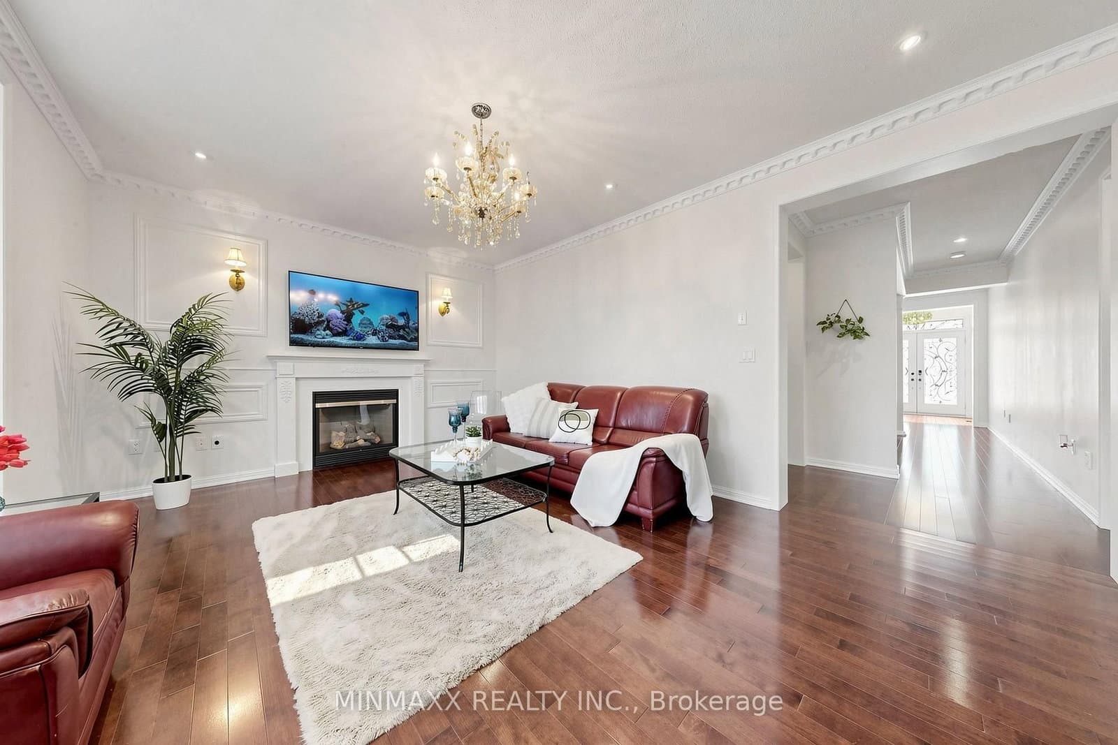 1527 Morse Place - Image 4