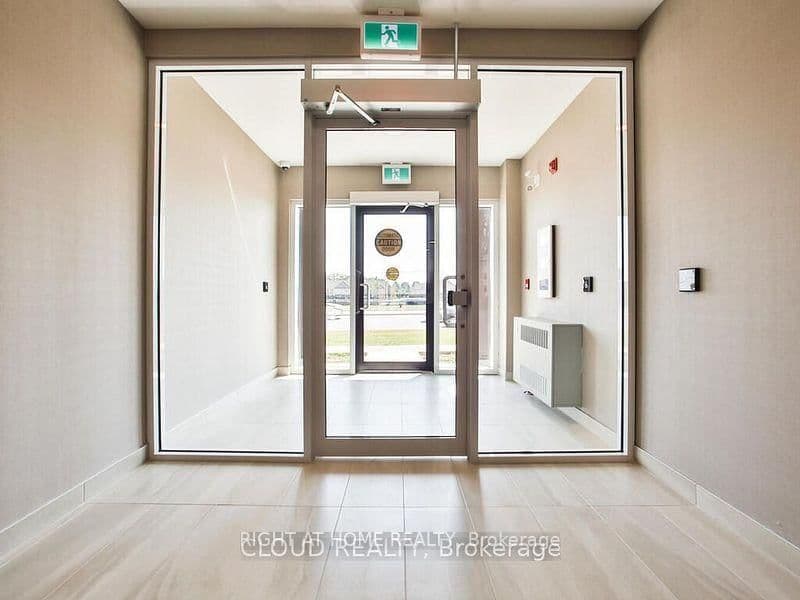 58 SKY HARBOUR Drive, Unit 410 - Image 5