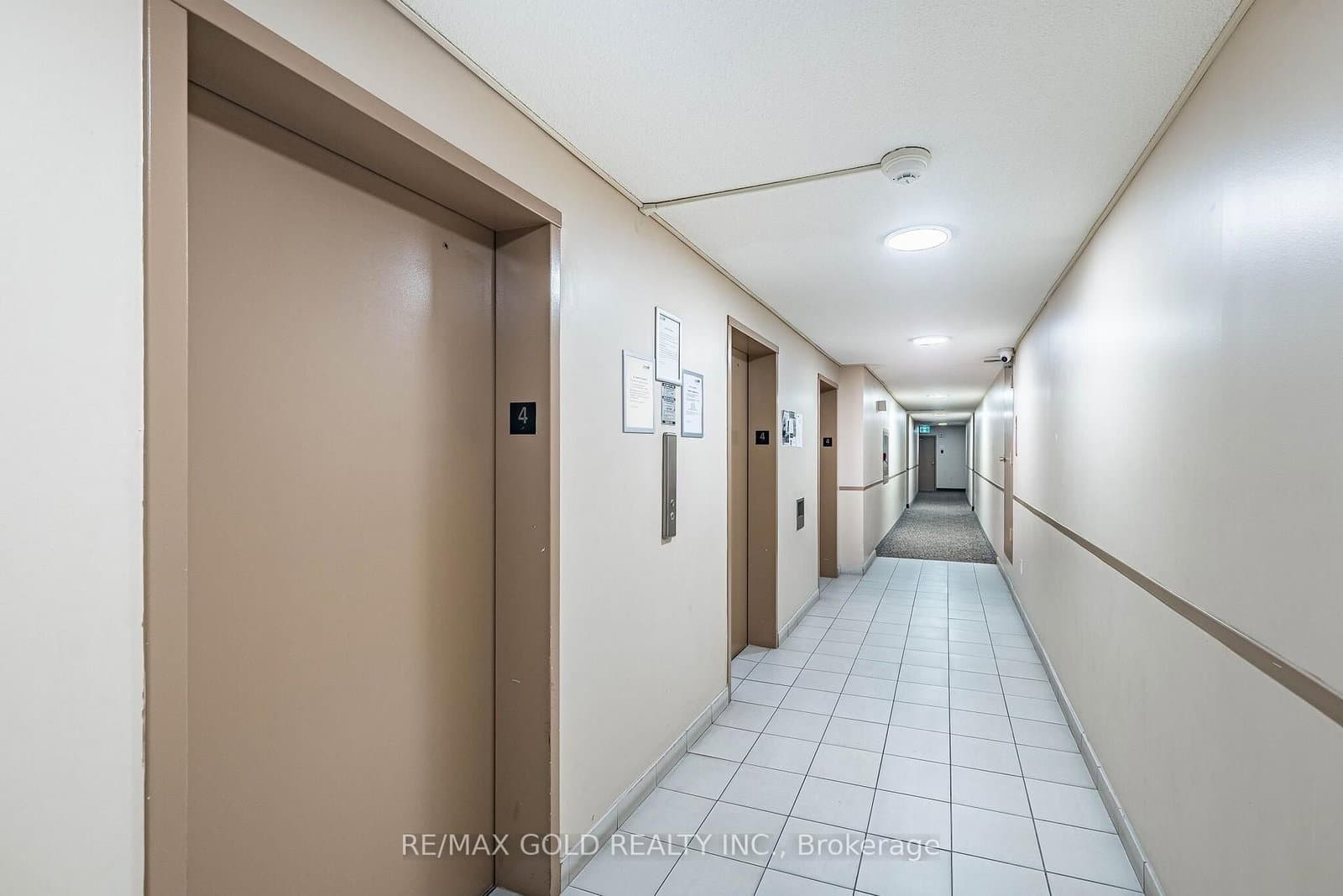 21 Knightsbridge Road, Unit 407 - Image 6