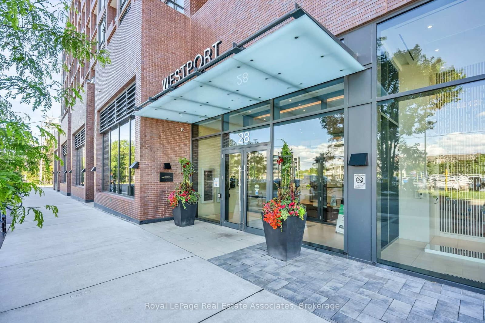 28 Ann Street, Unit 414 - Image 2