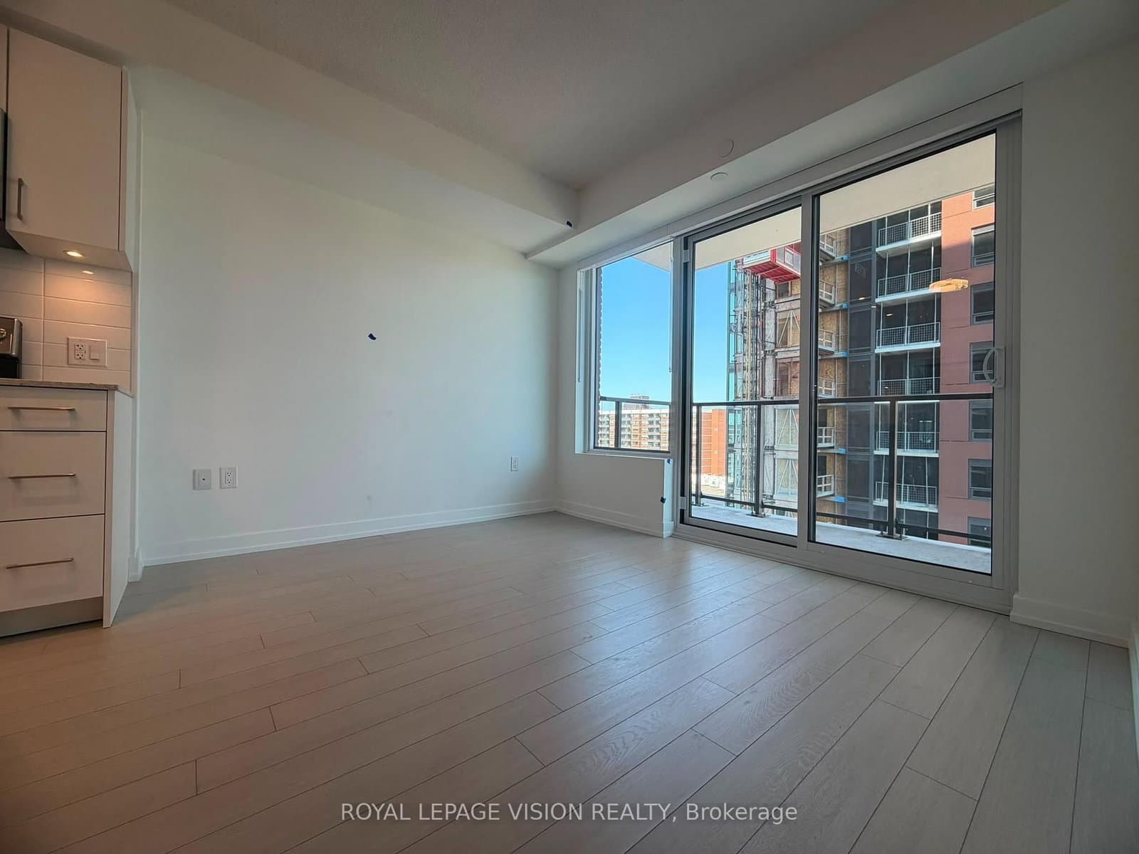 4010 Eglinton Avenue W, Unit 1112 - Image 3