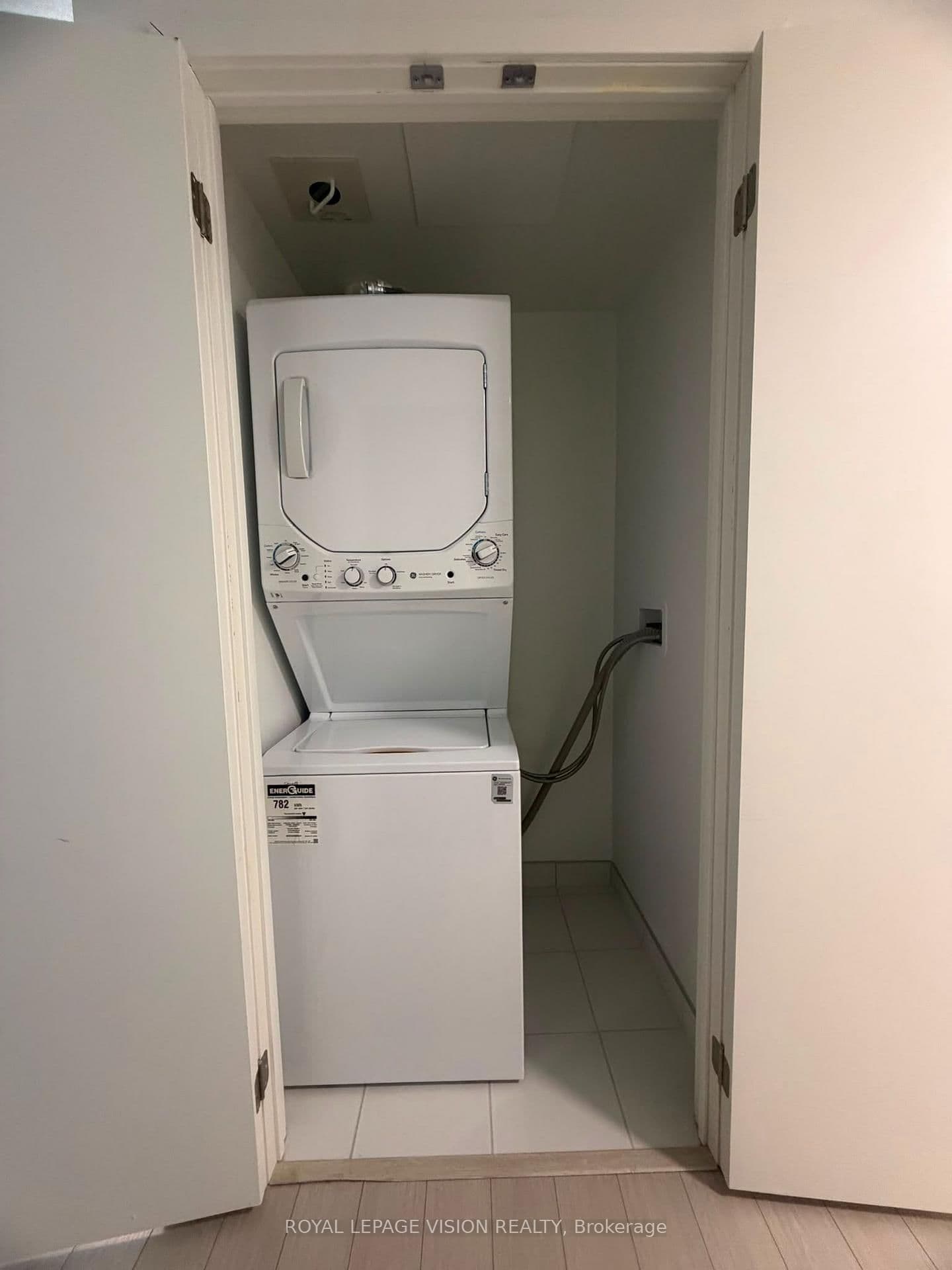 4010 Eglinton Avenue W, Unit 1112 - Image 6