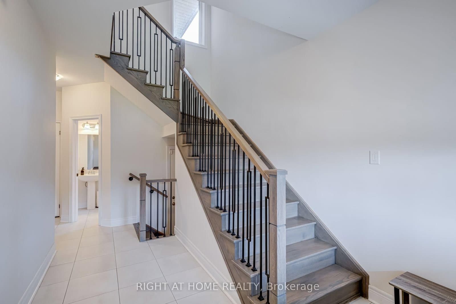 51 Rosewell Crescent - Image 5