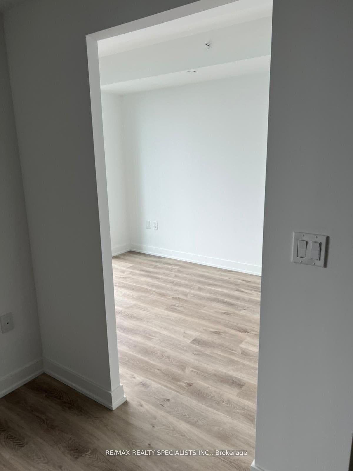 370 Martha Street S, Unit 1206 - Image 2