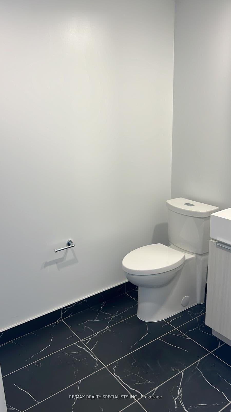 370 Martha Street S, Unit 1206 - Image 3