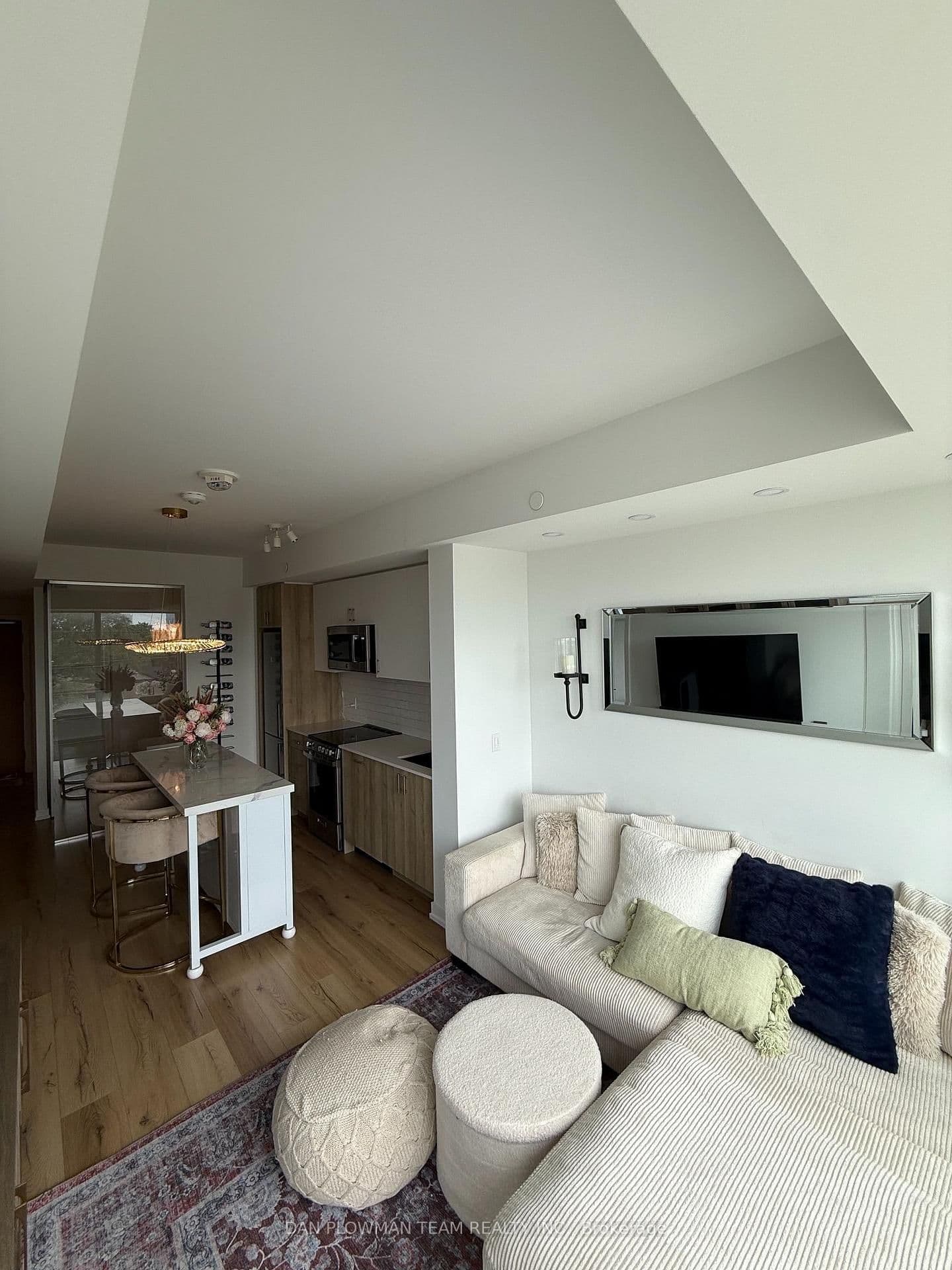 1195 The Queensway, Unit 405 - Image 3