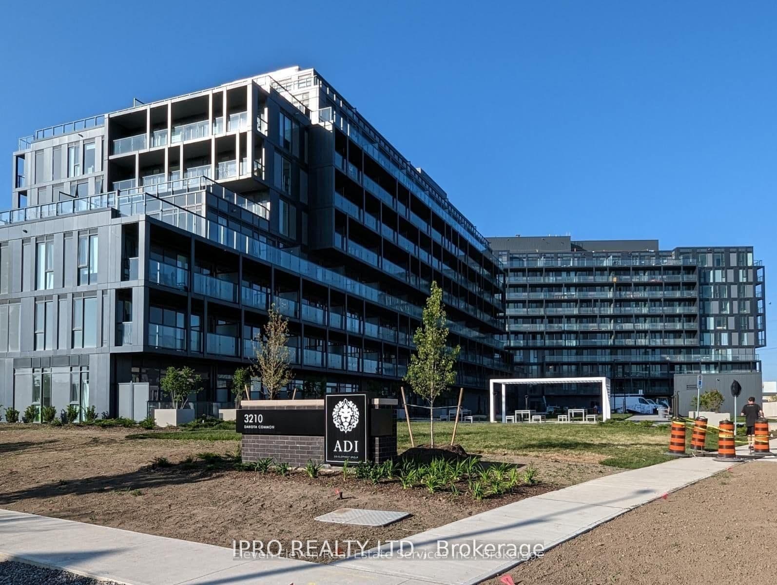 3200 Dakota Common, Unit B1009 - Image 1