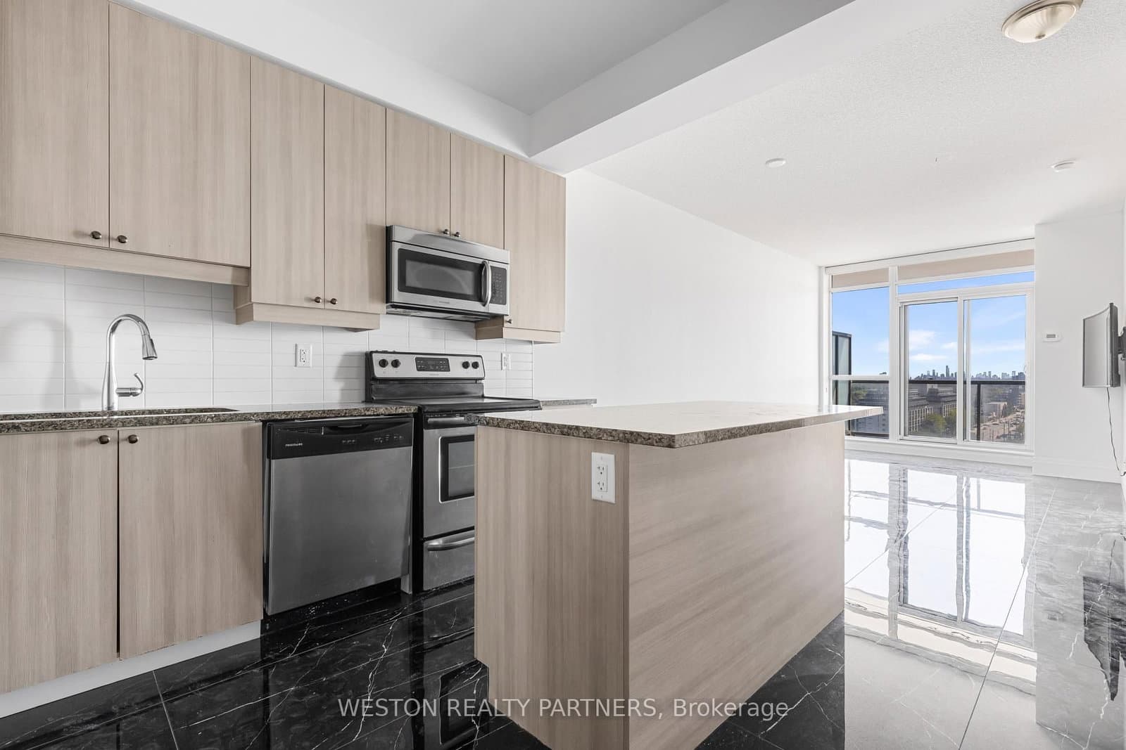 1185 The Queensway, Unit 1118 - Image 6