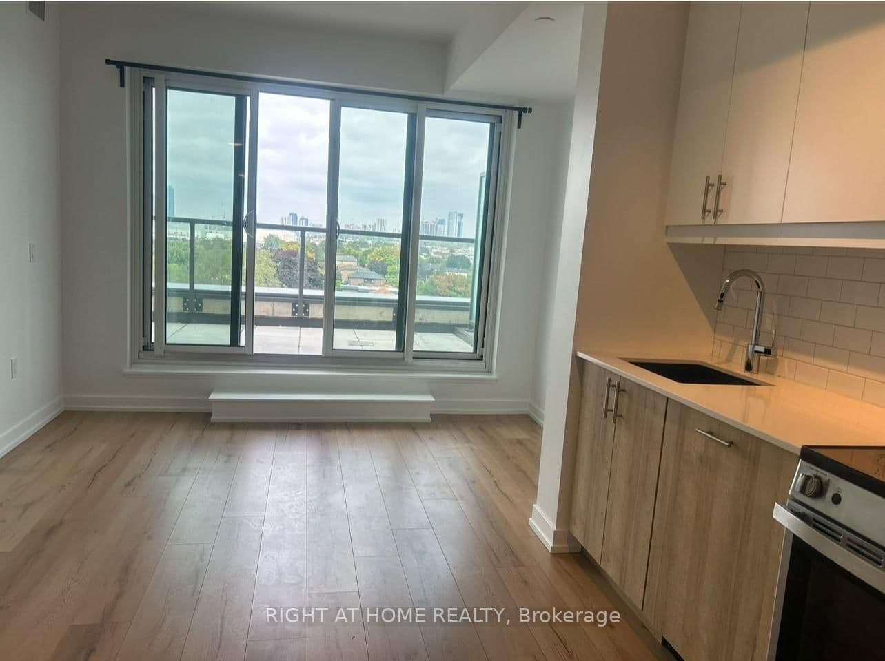 1195 The Queensway, Unit 704 - Image 6