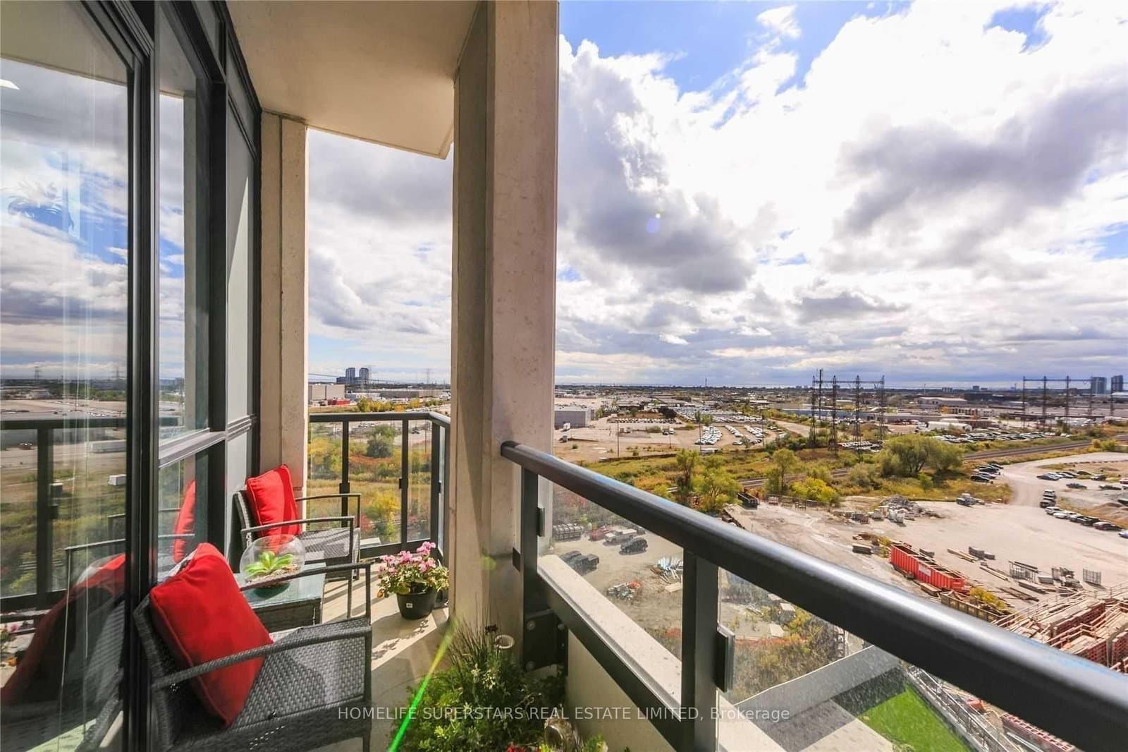 20 Thomas Riley Road W, Unit 809 - Image 5