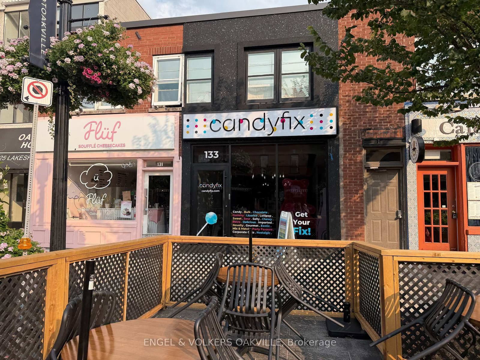 133 Lakeshore Road E - Image 6